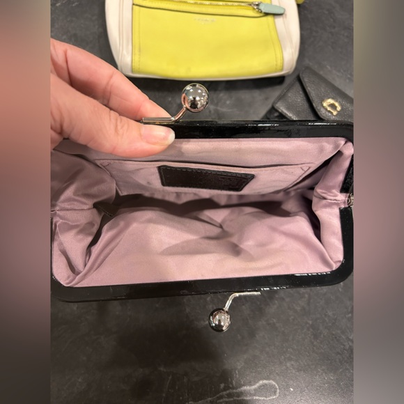 Coach Lot - Picture 2 of 7